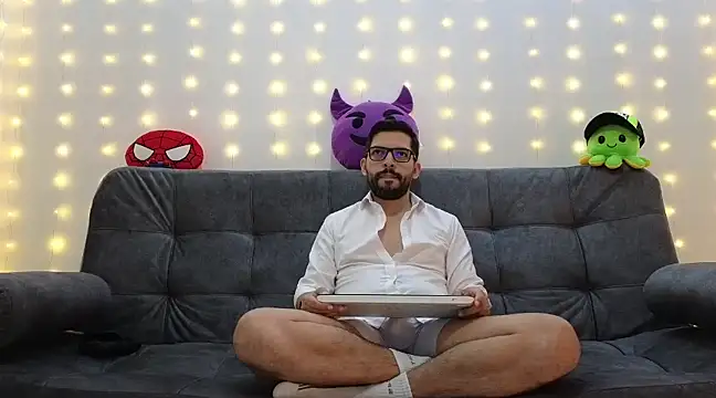 Snapshot of ErickBrant chatting on January 23, 12:04 am ErickBrant online show from January 23, 12:04 am