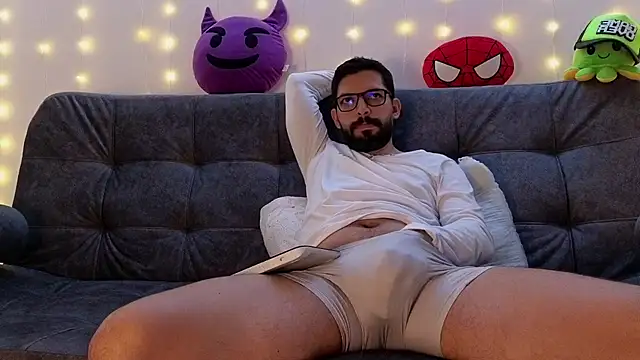 Snapshot of ErickBrant chatting on March 4, 11:54 pm ErickBrant online show from March 4, 11:54 pm