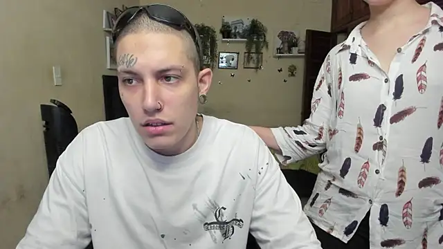 Blondandtattoofaced online show from February 11, 2:35 pm
