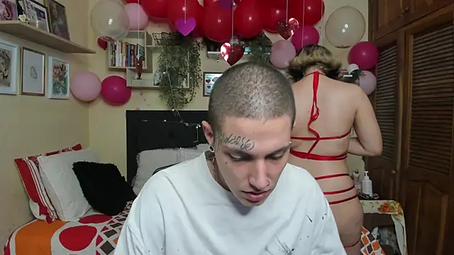Blondandtattoofaced online show from February 16, 1:03 am