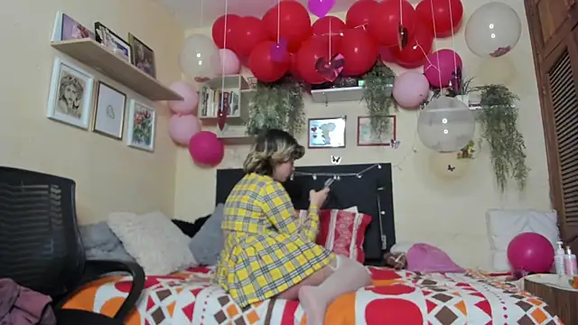 Blondandtattoofaced online show from February 17, 5:58 am