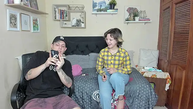 Blondandtattoofaced online show from February 27, 4:20 am