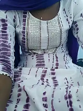 Snapshot of Barbie_183 chatting on February 26, 5:20 am Barbie 183 online show from February 26, 5:20 am