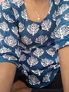 Snapshot of Barbie_183 chatting on March 13, 5:11 am Barbie 183 online show from March 13, 5:11 am