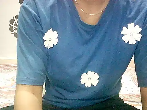 Snapshot of Barbie_183 chatting on December 1, 5:34 am Barbie 183 online show from December 1, 5:34 am