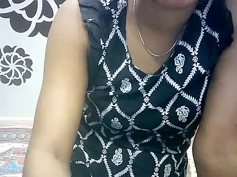 Snapshot of Barbie_183 chatting on December 2, 5:24 am Barbie 183 online show from December 2, 5:24 am