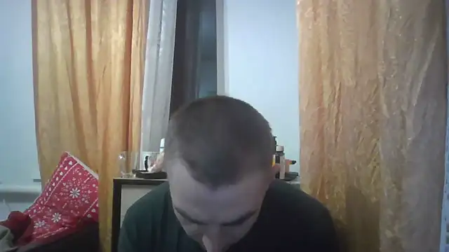 Snapshot of ParaFox chatting on January 14, 6:17 pm ParaFox online show from January 14, 6:17 pm