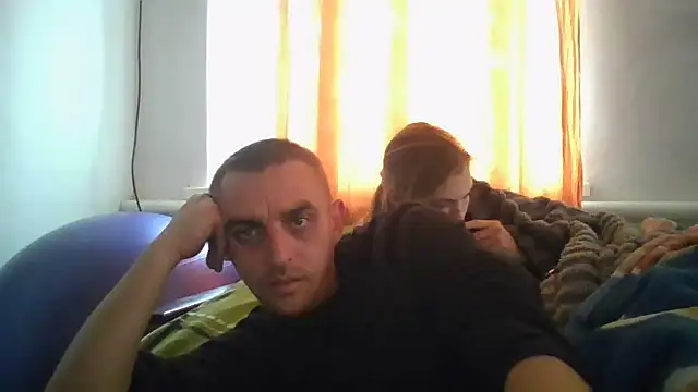 Snapshot of ParaFox chatting on October 14, 1:01 pm ParaFox online show from October 14, 1:01 pm