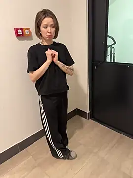 Snapshot of Alexandria_Balenciaga chatting on February 23, 9:16 pm Alexandria Balenciaga online show from February 23, 9:16 pm