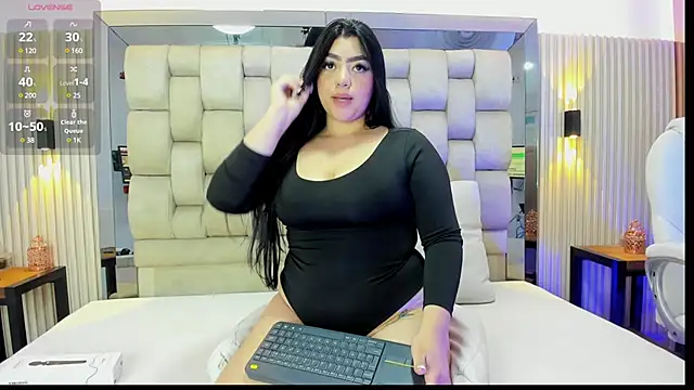 ashlyn parker online show from January 17, 11:07 pm