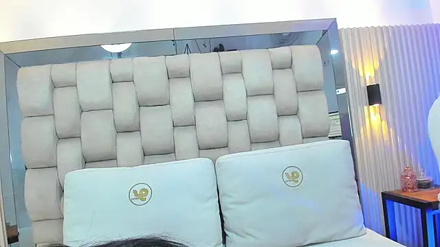 ashlyn parker online show from February 10, 8:21 pm