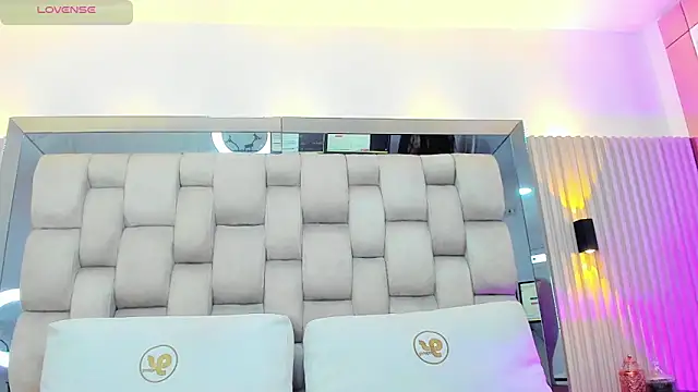 ashlyn parker online show from February 23, 7:28 pm