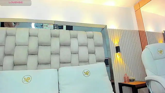 ashlyn parker online show from February 26, 7:38 pm