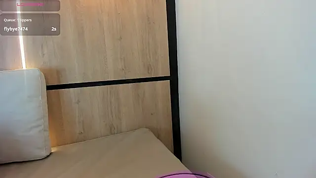 ashlyn parker online show from January 13, 8:36 pm