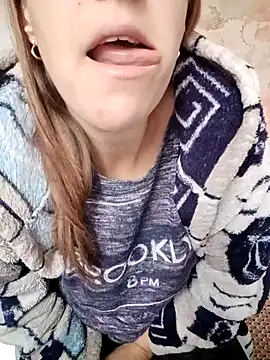 Calibers2932 online show from October 2, 6:53 am