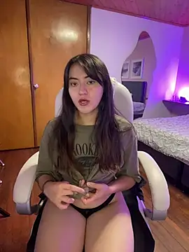 Snapshot of Camila_pinkk chatting on March 15, 2:34 pm Camila pinkk online show from March 15, 2:34 pm