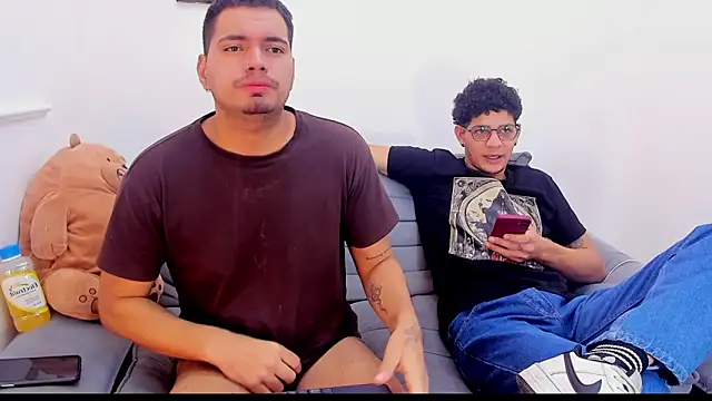 EnriquevillaF online show from February 15, 1:05 pm