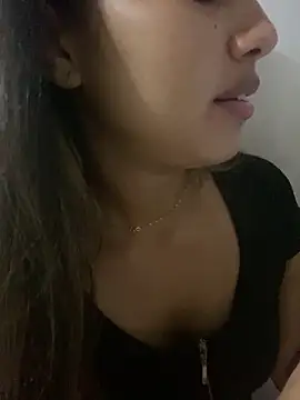 LuizaDiaz online show from February 14, 9:43 pm