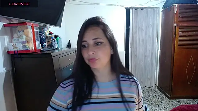 Snapshot of maryrose_03 chatting on January 21, 7:28 pm maryrose 03 online show from January 21, 7:28 pm