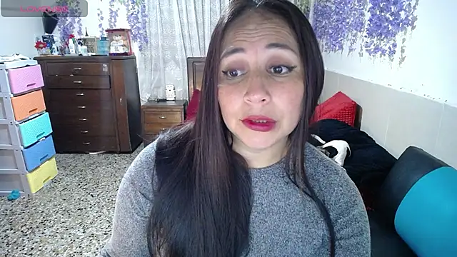Snapshot of maryrose_03 chatting on February 5, 8:35 pm maryrose 03 online show from February 5, 8:35 pm