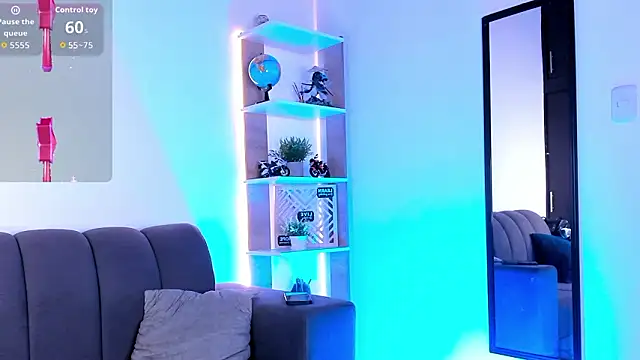 Yorkeidys1 online show from March 17, 11:35 am