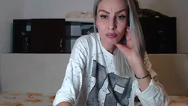 AshlineKatte online show from October 22, 5:02 pm