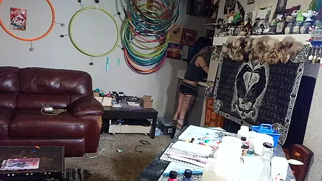 trashbrat online show from September 26, 4:16 am