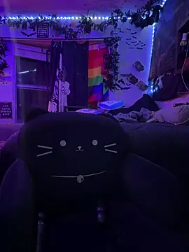 trashbrat online show from June 26, 6:51 am