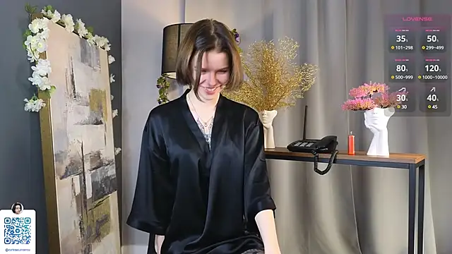 OdiliaHartnell online show from February 6, 3:20 pm