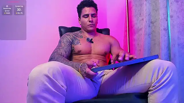 Maximoscott online show from February 27, 9:04 pm