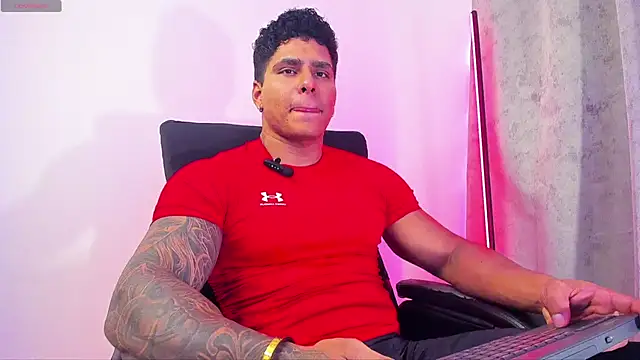 Maximoscott online show from February 28, 6:09 pm