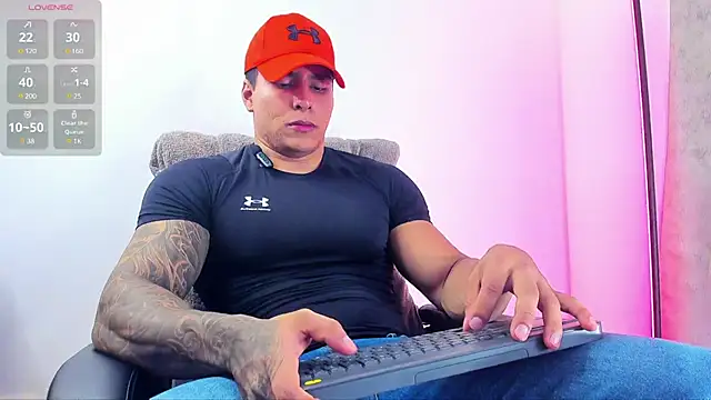 Maximoscott online show from March 6, 6:16 pm