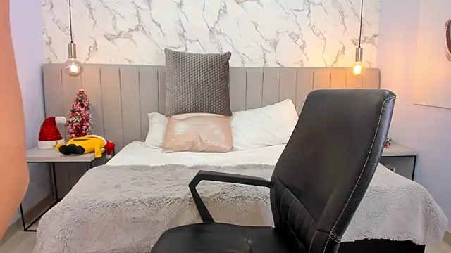 Blue Angell online show from January 7, 9:03 pm