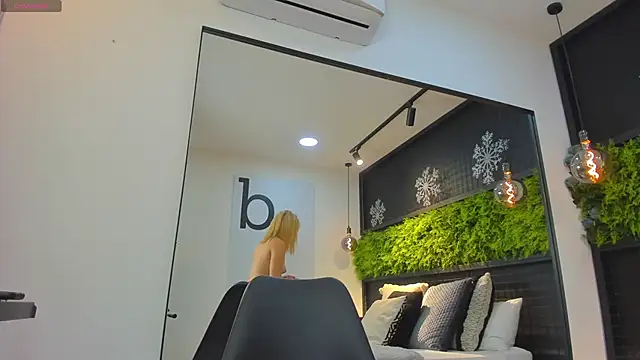 Blue Angell online show from March 13, 3:00 am