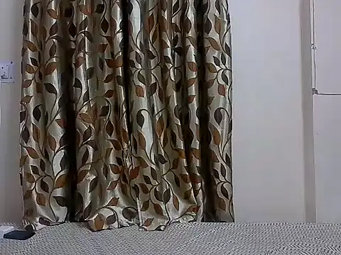karishma kappur online show from February 20, 11:43 pm