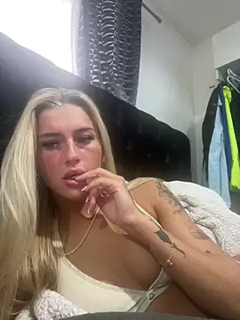 PrettyPrincess69x online show from February 7, 10:40 am