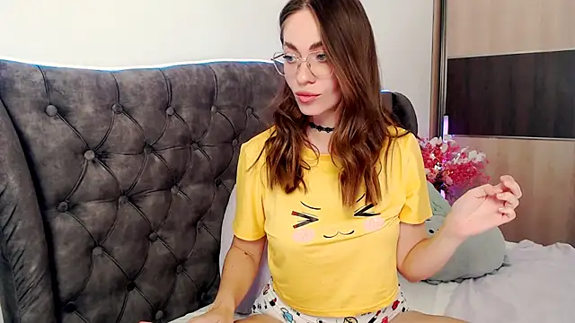 Snapshot of Eroticgiftxxx chatting on July 15, 9:25 am Eroticgiftxxx online show from July 15, 9:25 am