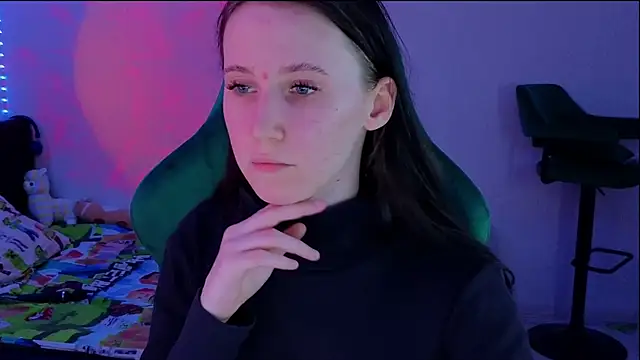 Snapshot of mon_lola chatting on March 12, 5:49 pm mon lola online show from March 12, 5:49 pm