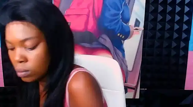 Ebonydivaxxx online show from February 26, 8:04 am