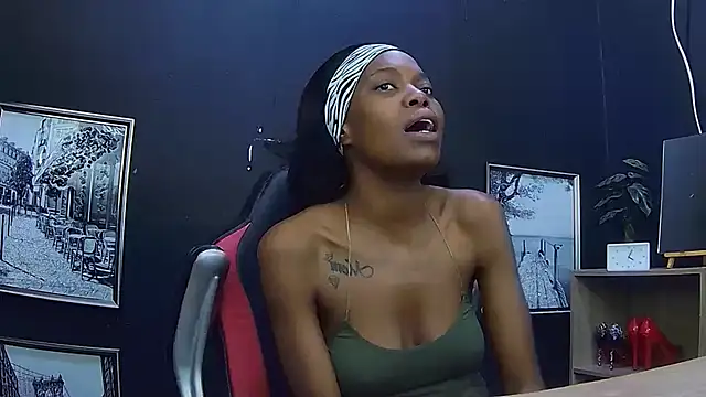 Ebonydivaxxx online show from September 16, 6:47 am