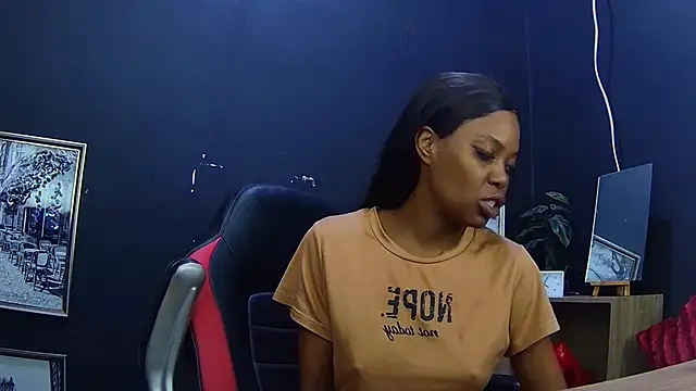 Ebonydivaxxx online show from September 18, 6:59 am