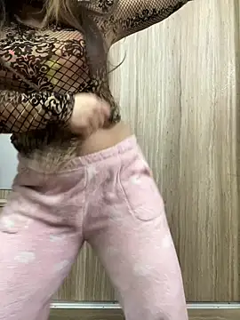 Red-Magic-25 online show from January 6, 8:29 am