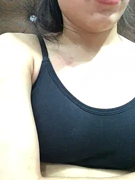 Snapshot of Tanvi_roy98 chatting on March 8, 8:22 am Tanvi roy98 online show from March 8, 8:22 am