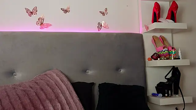 TanyaKros online show from November 6, 5:41 am