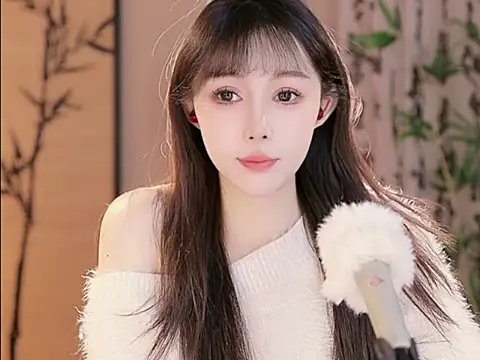 Summer-Momo online show from February 18, 6:48 am