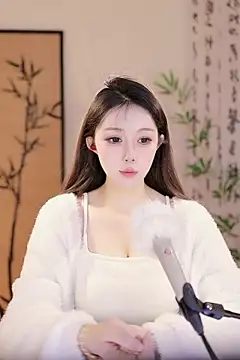 Summer-Momo online show from March 9, 6:17 am