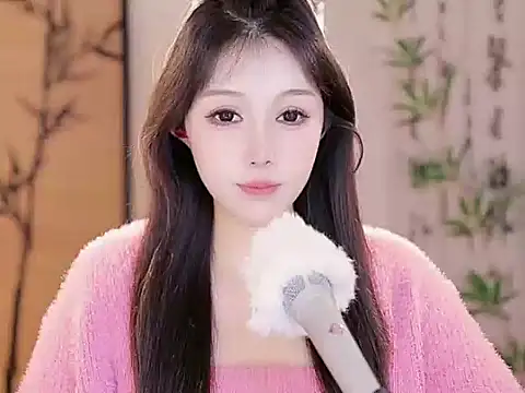 Summer-Momo online show from March 12, 9:23 am