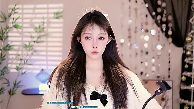 Summer-Momo online show from March 17, 12:25 pm