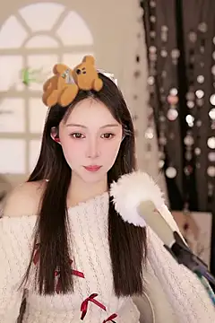 Summer-Momo online show from March 20, 2:32 pm