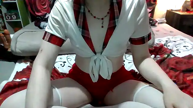 AverageRose online show from February 9, 7:38 am